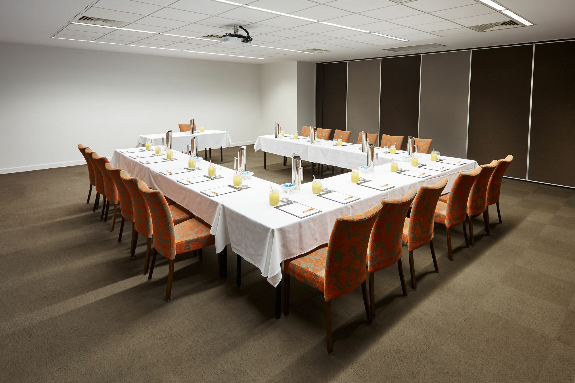 Dandenong Central Apartments Official Экстерьер фото